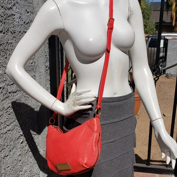 Marc Jacobs Handbags - Marc Jacobs Crossbody Bag
